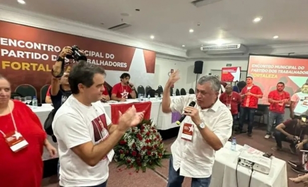 PT escolhe Evandro Leito para disputar Prefeitura de Fortaleza e deflagra articulaes para montar alianas com mais 9 partidos