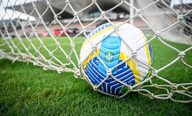 CBF adia partidas de times gachos feminino e masculino at 27 de maio
