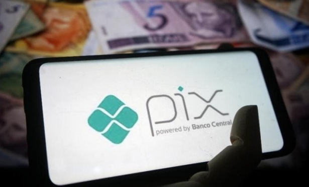 Banco Central adia lan�amento do Pix parcelado, ap�s ataques e desvios milion�rios