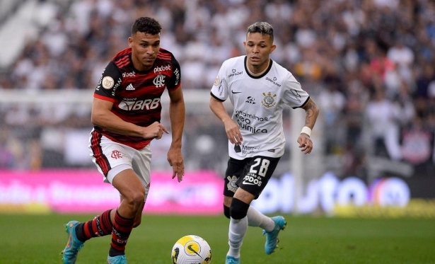 Corinthians x Flamengo abre quartas da Copa Libertadores nesta tera