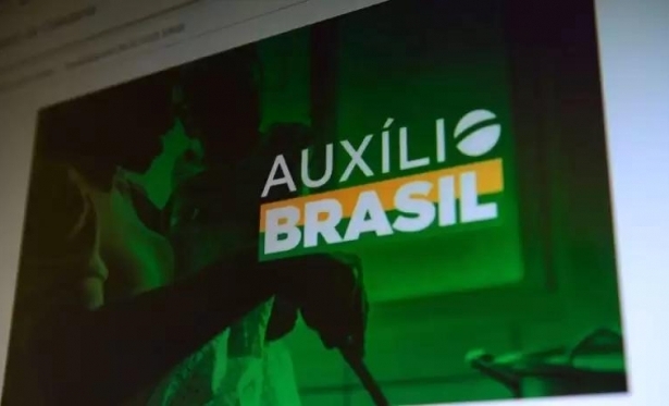 Caixa Econmica comea a pagar 4 parcela do Auxlio Brasil de R$ 600