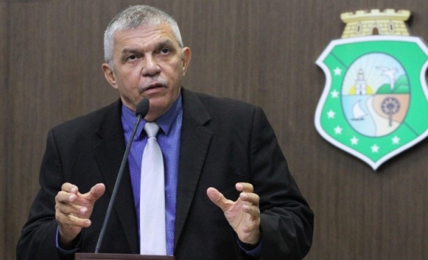 Apologia  violncia: ex-deputado estadual, delegado Cavalcante tem direitos polticos suspensos por oito anos