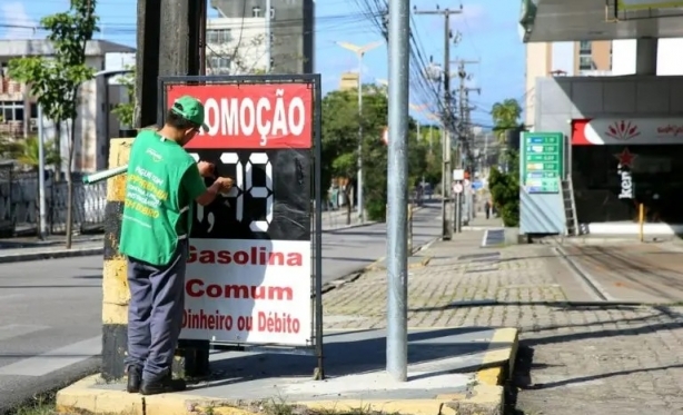 Com litro vendido a R$ 5,35, Fortaleza tem a terceira gasolina mais cara do Nordeste